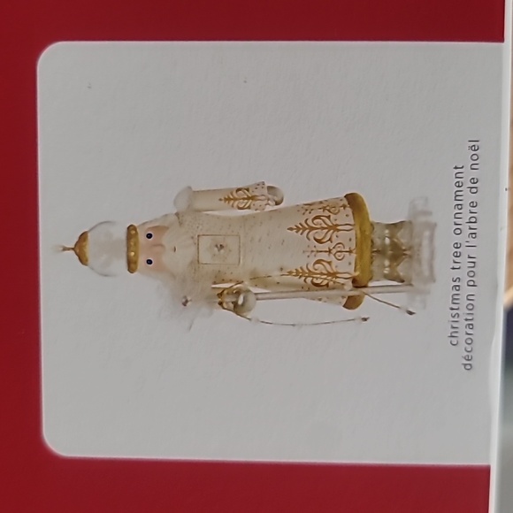 2021 Hallmark Duke of Winter Nutcracker ornament - Picture 2 of 4